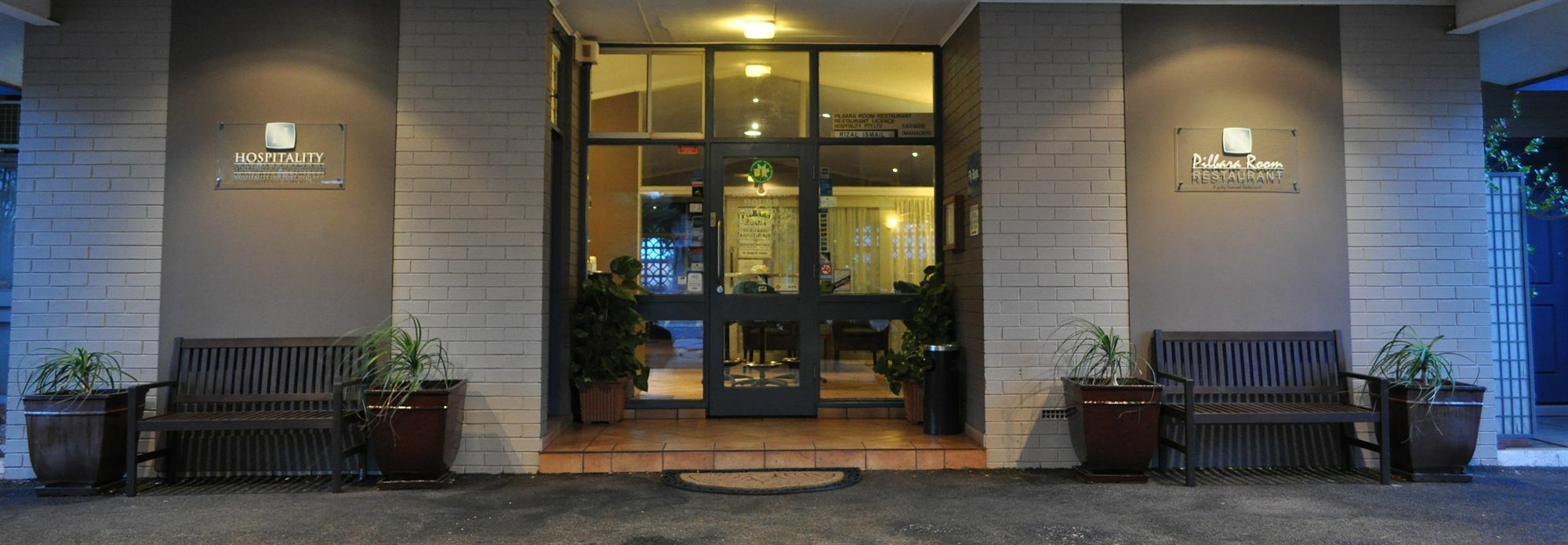 Hospitality Port Hedland Motel Ngoại thất bức ảnh